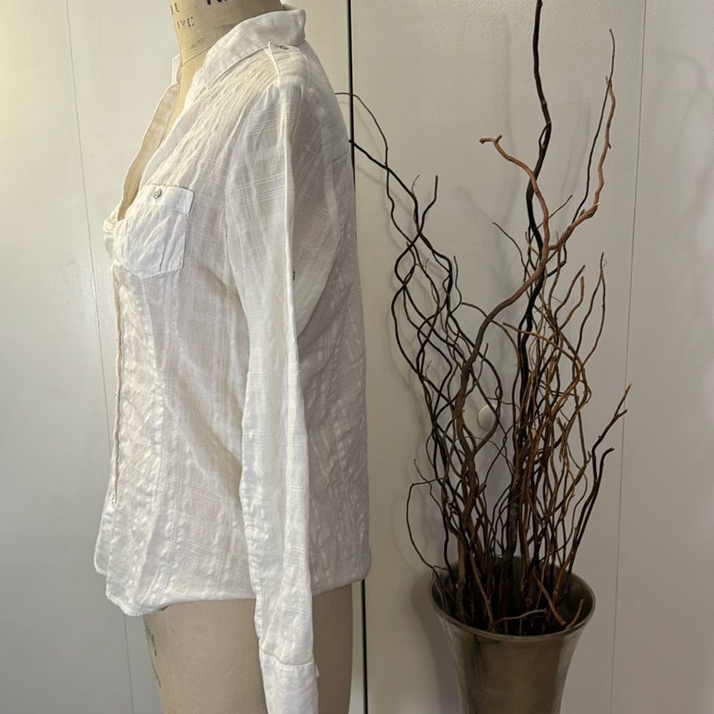 White House Black Market sheer long sleeve white button down - Picture 3 of 7